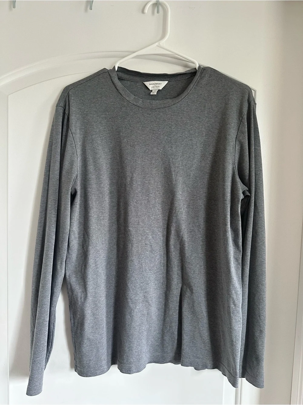 Banana Republic Men's Long Sleeve Crewneck Shirt - Gray